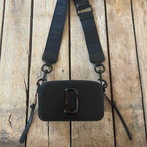 Marc Jacobs • The Snapshot DTM • Black Monochrome signature crossbody